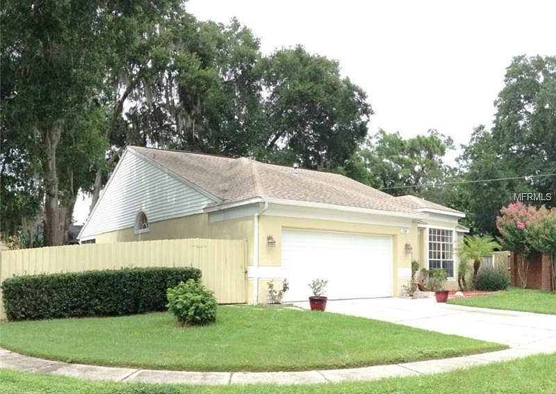 1st image of 218 Oak Park Pl