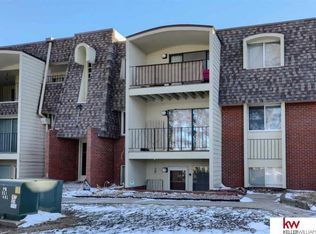 1220 S 120th Plz APT 103, Omaha, NE 68144
