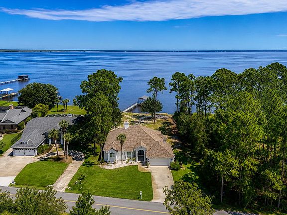 3rd image of 334 Moonlight Bay Dr