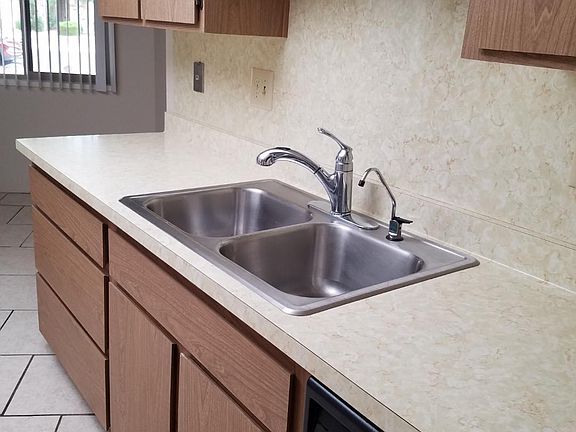 4th image of 10867 W Emerald Dr