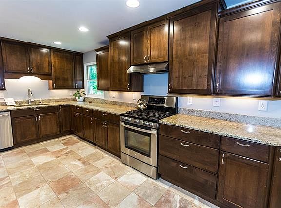5th image of 11780 Bayberry Ln