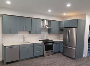 233 W 3rd St #F12, Boston, MA 02127