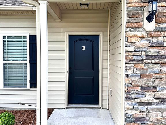 3rd image of 2247 Sweet Bay Drive #B