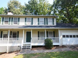 2832 Fenton Pl, Snellville, GA 30039