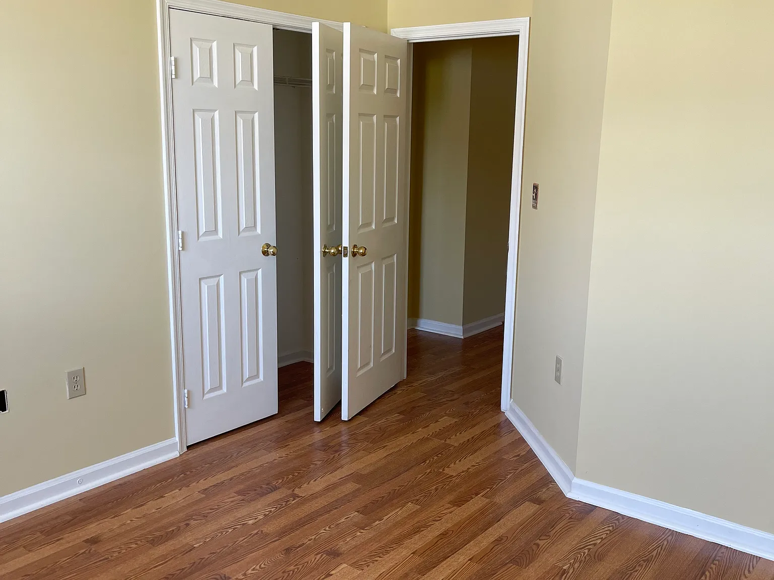 2 bed, 1140 sqft, $2,200 — Photo 3