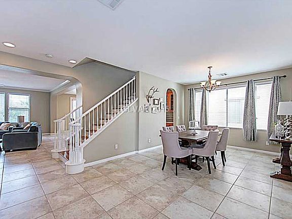 4th image of 8038 Meadow Falls St