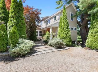 11 Beacon St, Amesbury, MA 01913