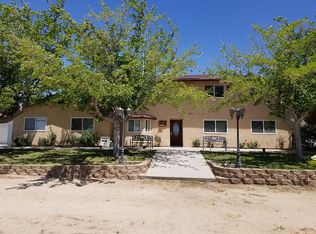 9625 Locust Ln, Apple Valley, CA 92308