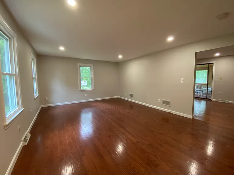 336 Cedar St — Photo 8