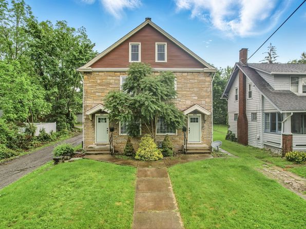 407 E Clen Moore Blvd #1/2