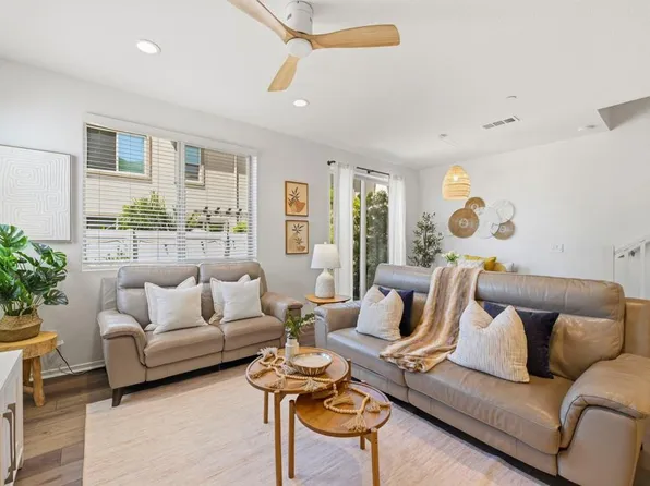 1175 Via Lucero, Oceanside, CA 92056