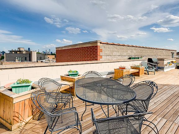 5th image of 2834 N Lincoln Ave APT 1
