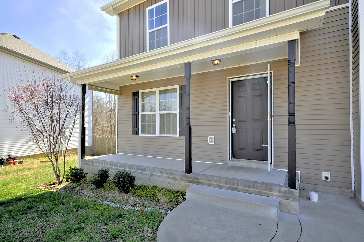 Building Photo - 504 Medallion Cir