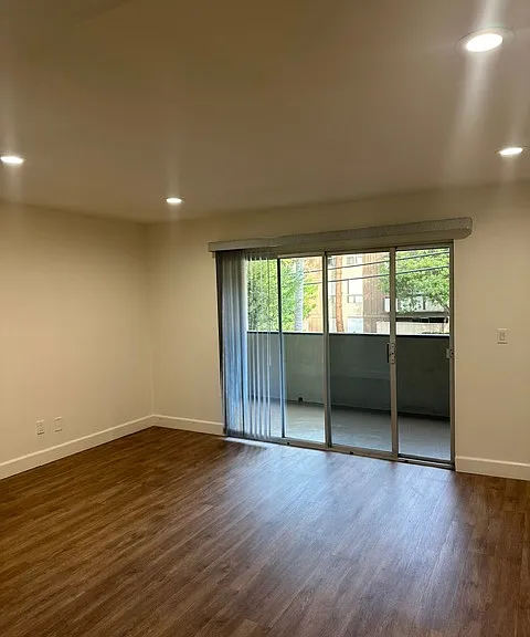 San Bonito Apts — Photo 16