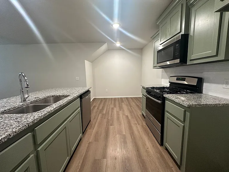 10814 NW 119th Pl — Photo 15
