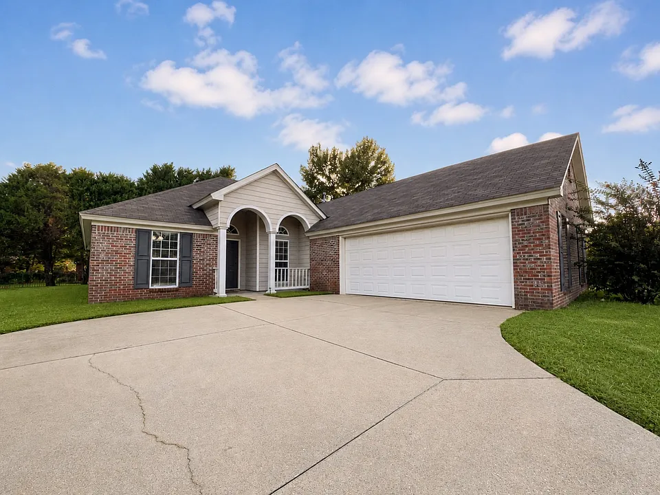 8032 Copperfield Dr
