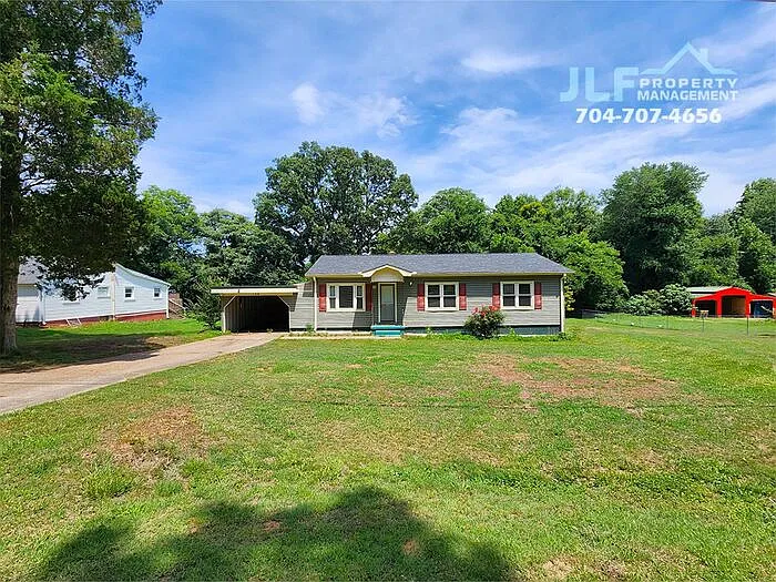 135 Oak Grove Rd — Photo 24