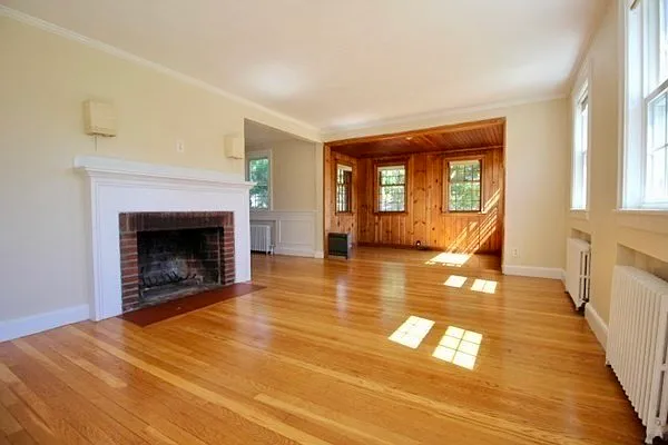 20 Orlando Ave — Photo 5
