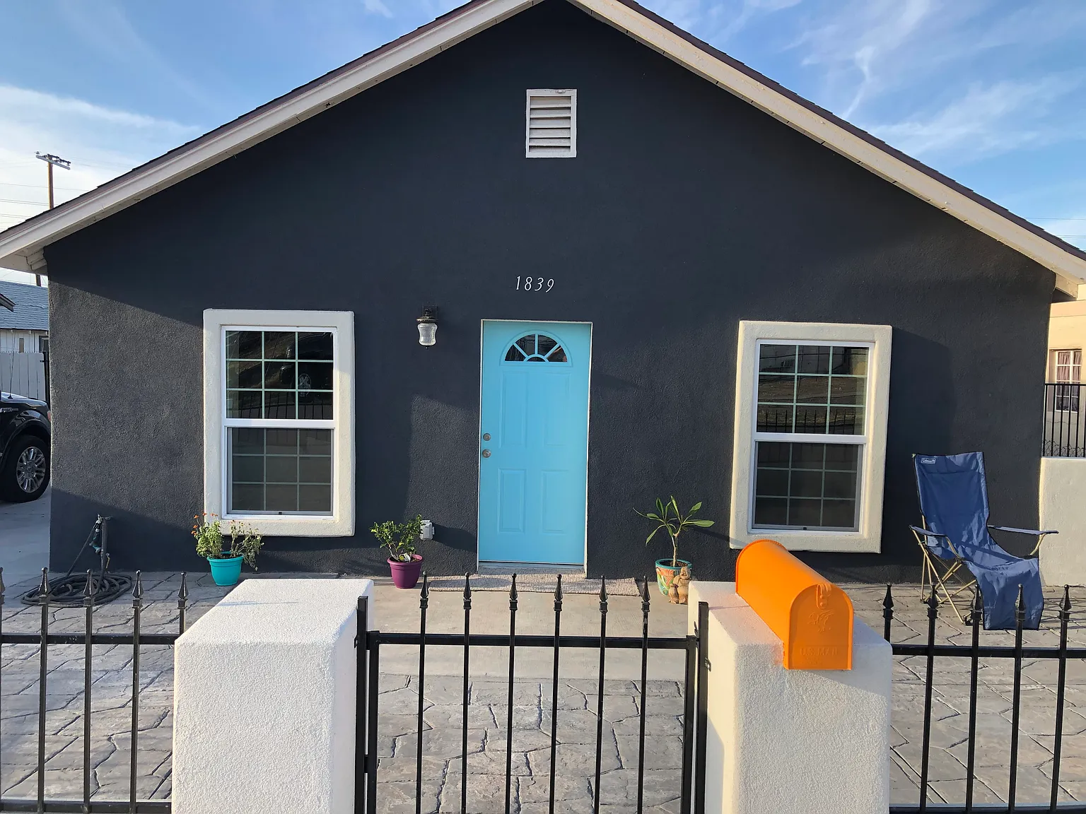 3 bed, 1092 sqft, $2,300 — Photo 1
