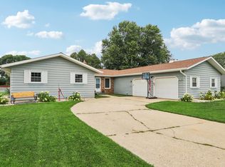 424 Higgins Dr, Evansville, WI 53536