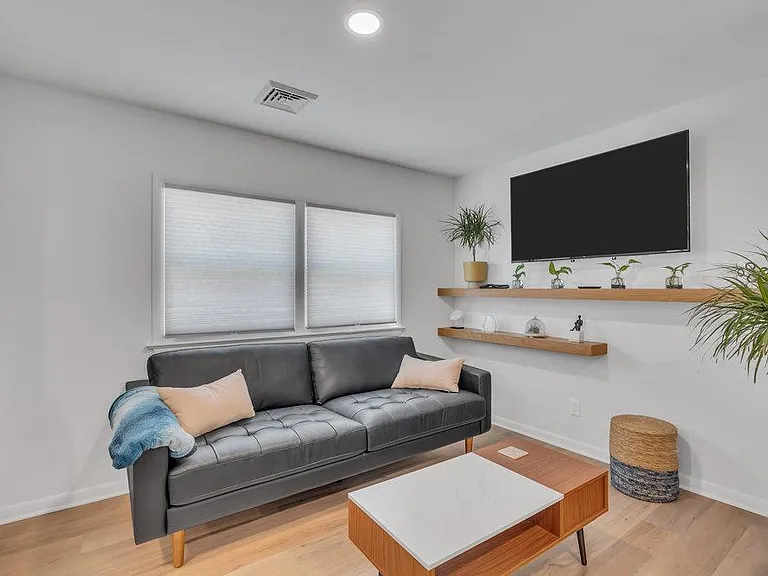 506 Brinley Ave #2 — Photo 9