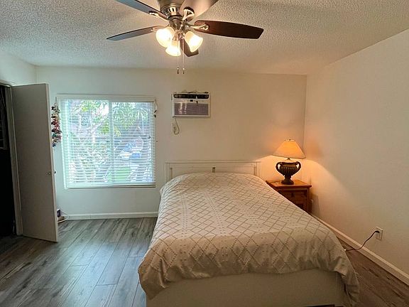 3rd image of 3327 Livonia Ave APT 101