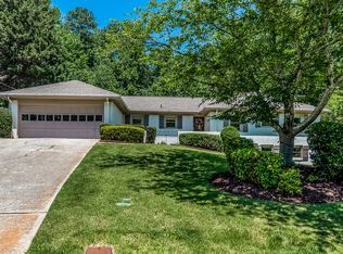 4588 Mountain Creek Dr NE, Roswell, GA 30075