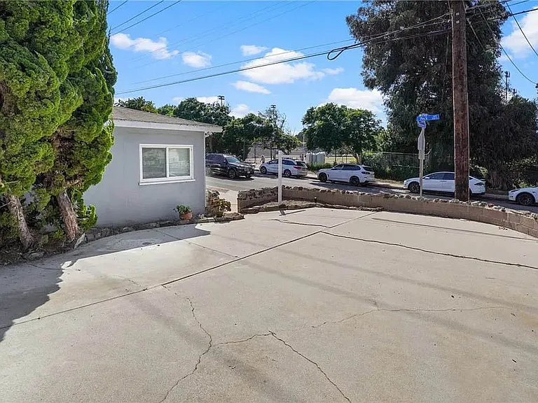 1500 Voorhees Ave — Photo 47