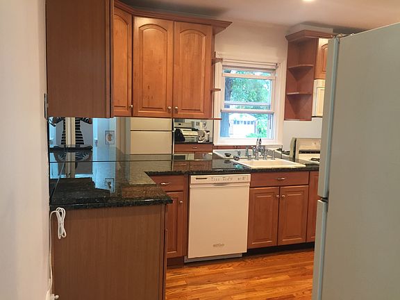4th image of 137 Goldenrod Avenue # Fl 1ST