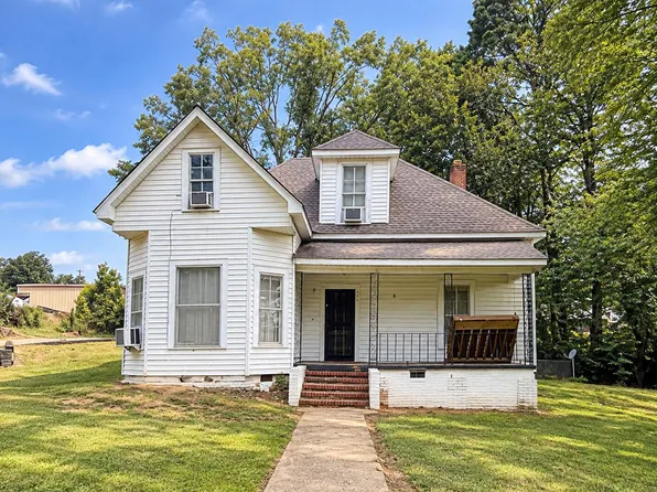 215 3rd St S, Baldwyn, MS 38824