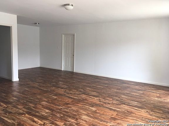 3rd image of 60 County Road 360