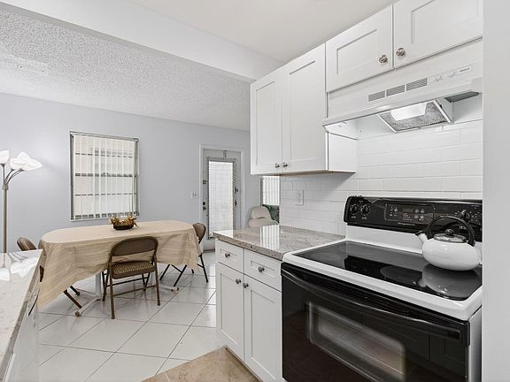 4th image of 3028 Guildford B #B