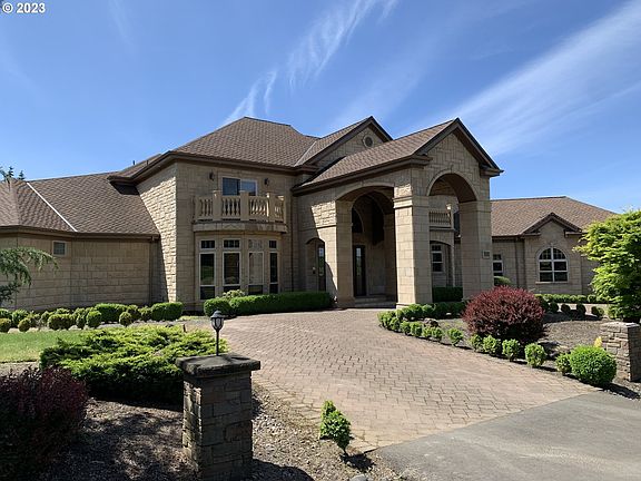 2nd image of 20420 SW Leonardo Ln