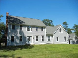 25 Alexander Rd, Colchester, CT 06415