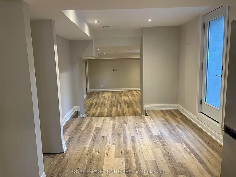 30 Watson St #BASEMENT — Photo 9