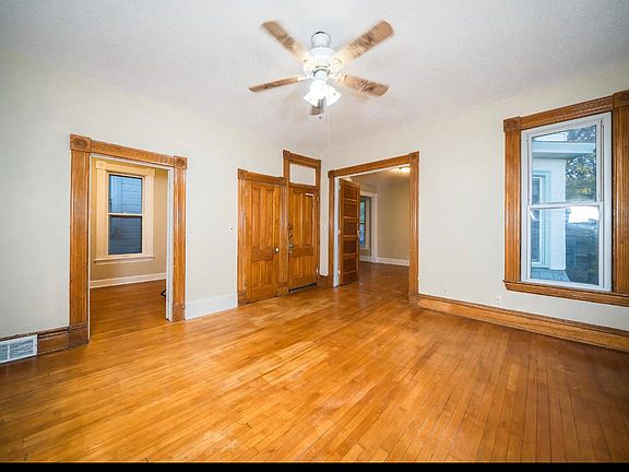 3rd image of 701 Bedford St Unit 2