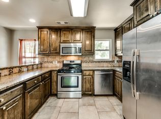 1401 Bates Ct, Arlington, TX 76011