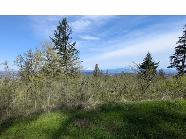 10469 SE Quail Ridge Dr, Happy Valley, OR 97086
