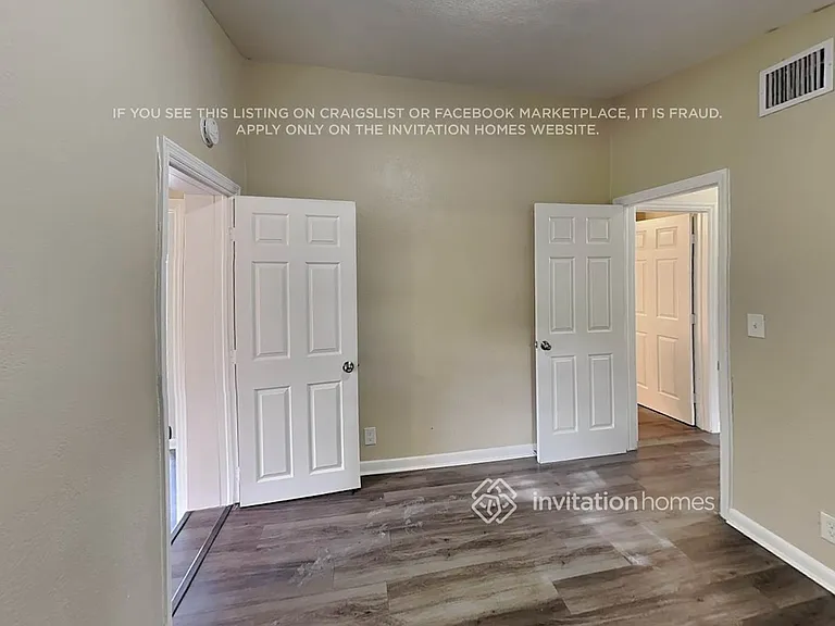 1633 NW 15th Pl — Photo 13