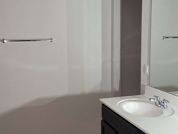 05 Primary Bath_08072025