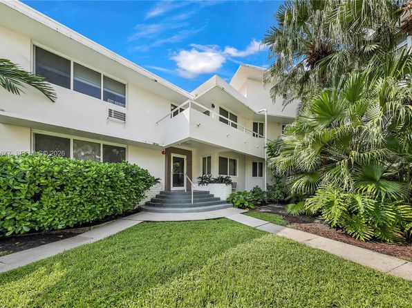 10190 Collins Ave APT 203