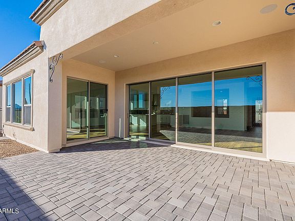 5th image of 577 E LAS PUERTAS Lane