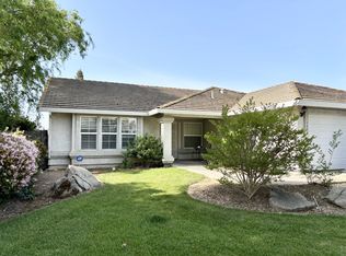 1290 E Donna Dr, Merced, CA 95340