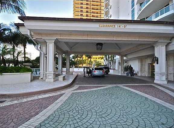 4th image of 16047 Collins Ave APT 1802