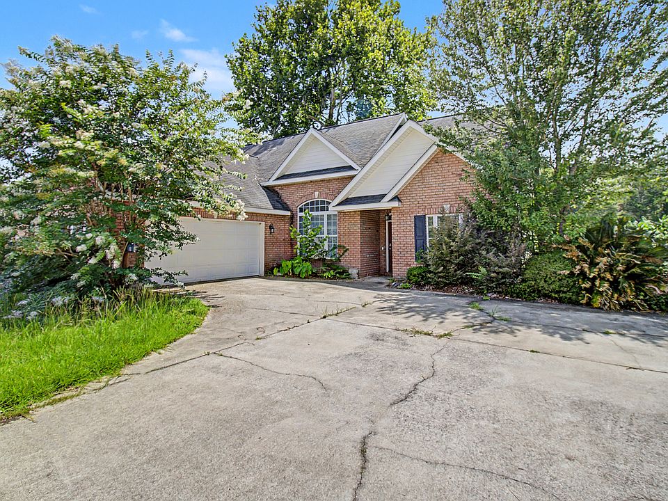 1st image of 158 Ashley Ln NE