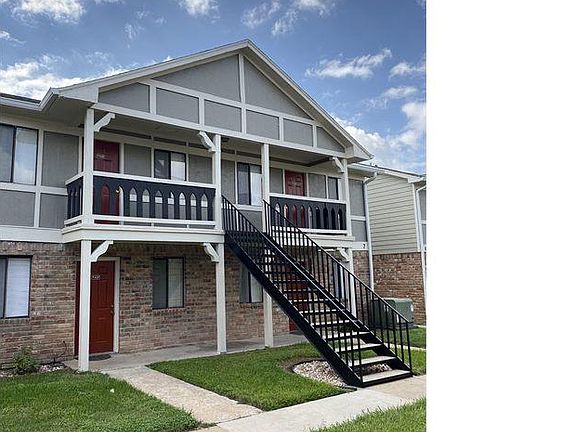 3rd image of 401 Lakeview Dr
