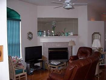 3rd image of 10513 NW 32nd Pl