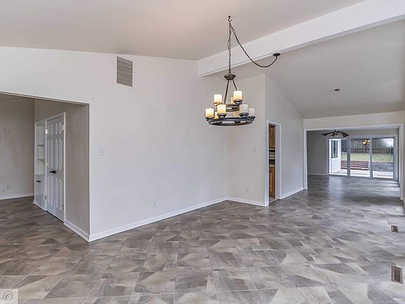 5th image of 508 Forest Hill Dr