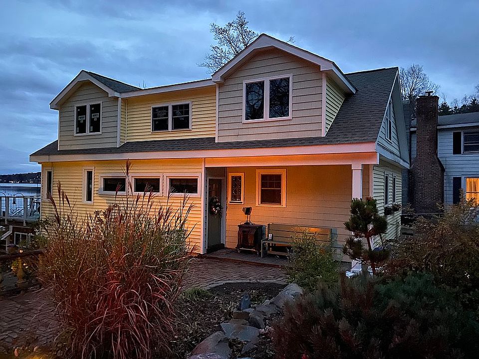 1st image of 29 Blue Heron Dr