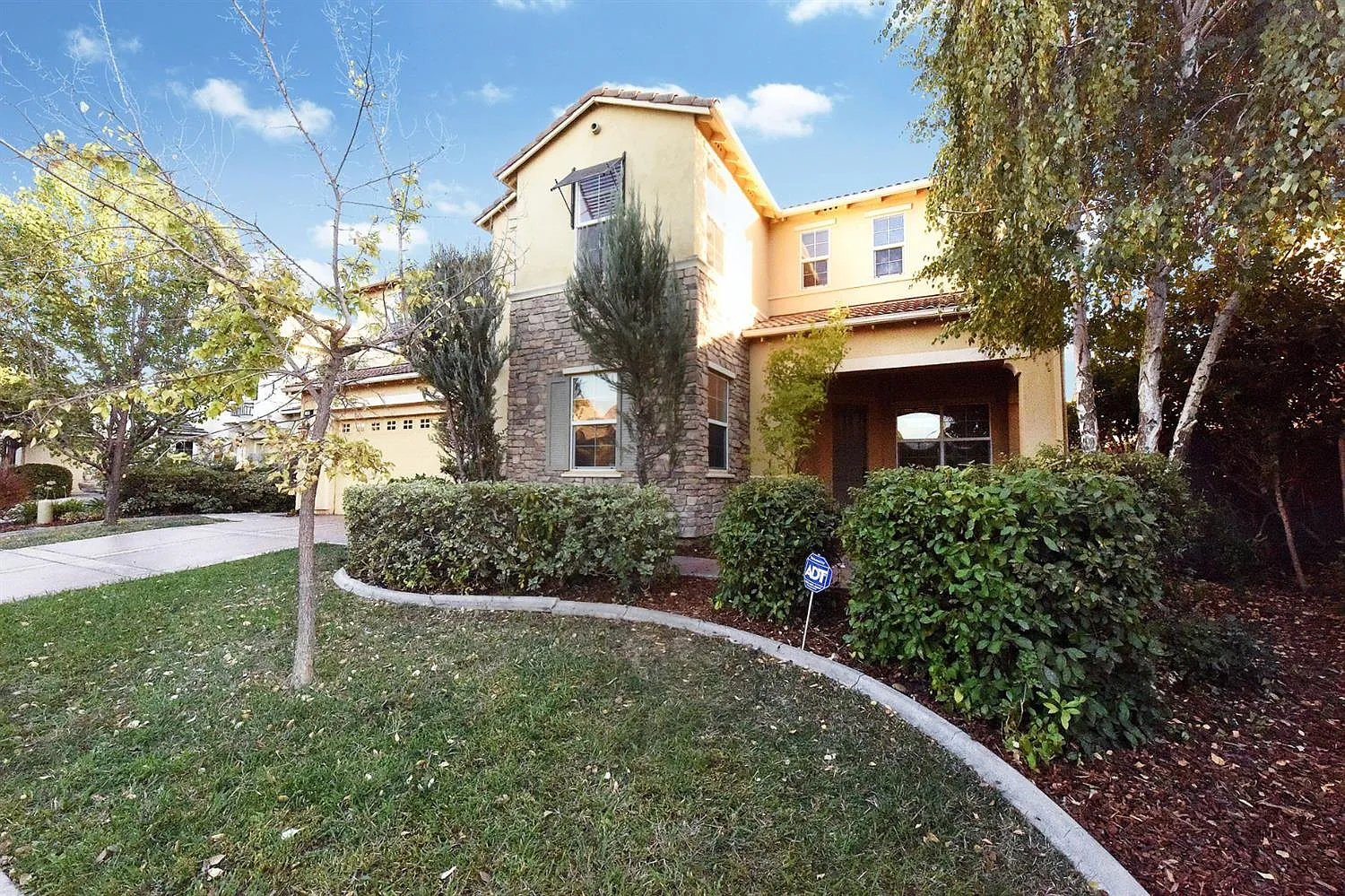 11909 Pyxis Cir photo 1